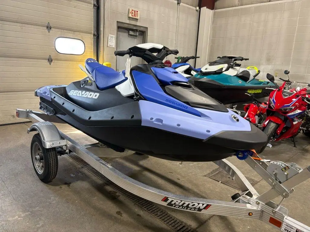 2025 Sea-doo Spark™ For 3 Rotax® 900 Ace™ - 90 Conv With Ibr And Audio