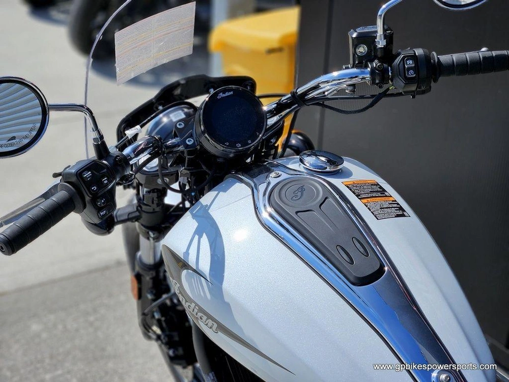 2026 Indian Motorcycle Super Scout® Ghost White Metallic