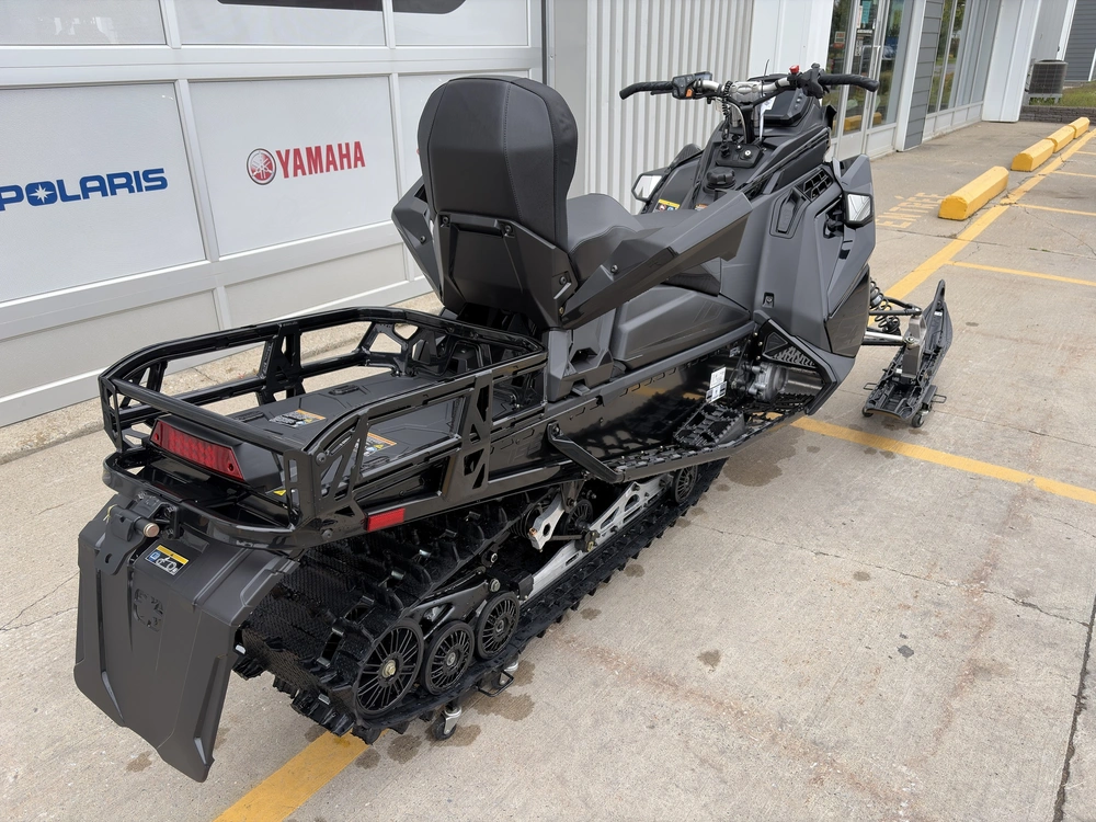 Polaris Prostar S4 Voyageur Adventure Ultimate 2027