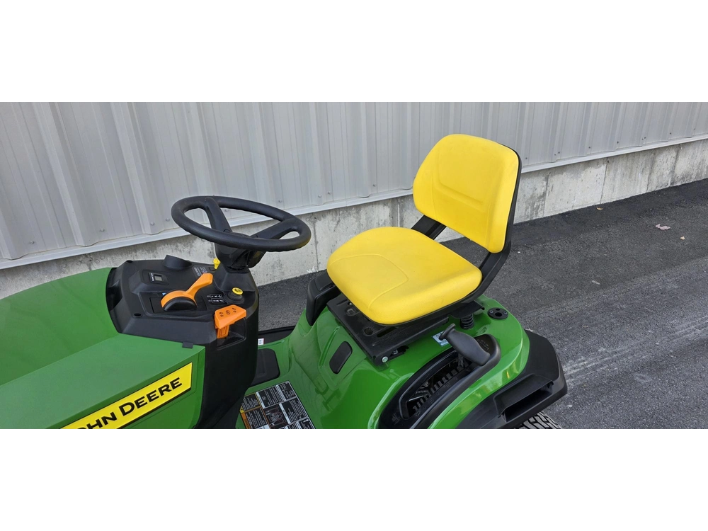 John Deere S130 Lawn Tractor 2026