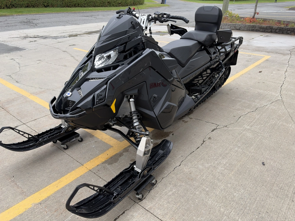 Polaris Prostar S4 Voyageur Adventure Ultimate 2027