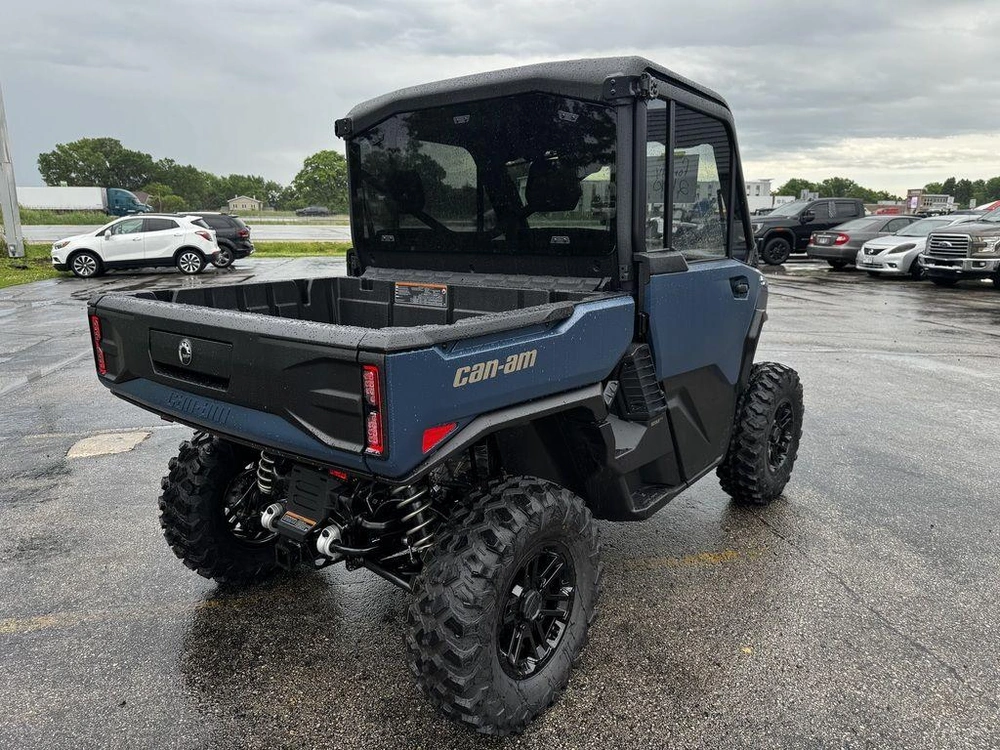 2026 Can-am Defender Limited Hd11