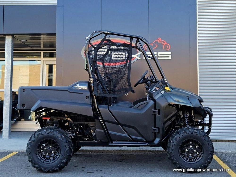 2025 Honda Pioneer 700-2p Dlx