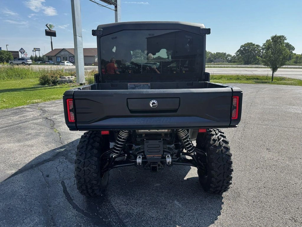 2026 Can-am Defender Max Limited Hd11