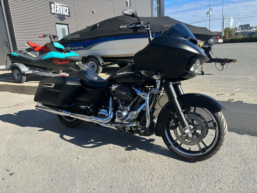 Harley-davidson Road Glide 107 2018 alt