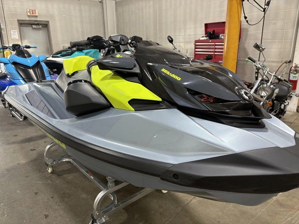 2025 Sea-doo Rxp-x™ 325 Tech, Brp Premium A, Ibr Ice Metal / Manta Green