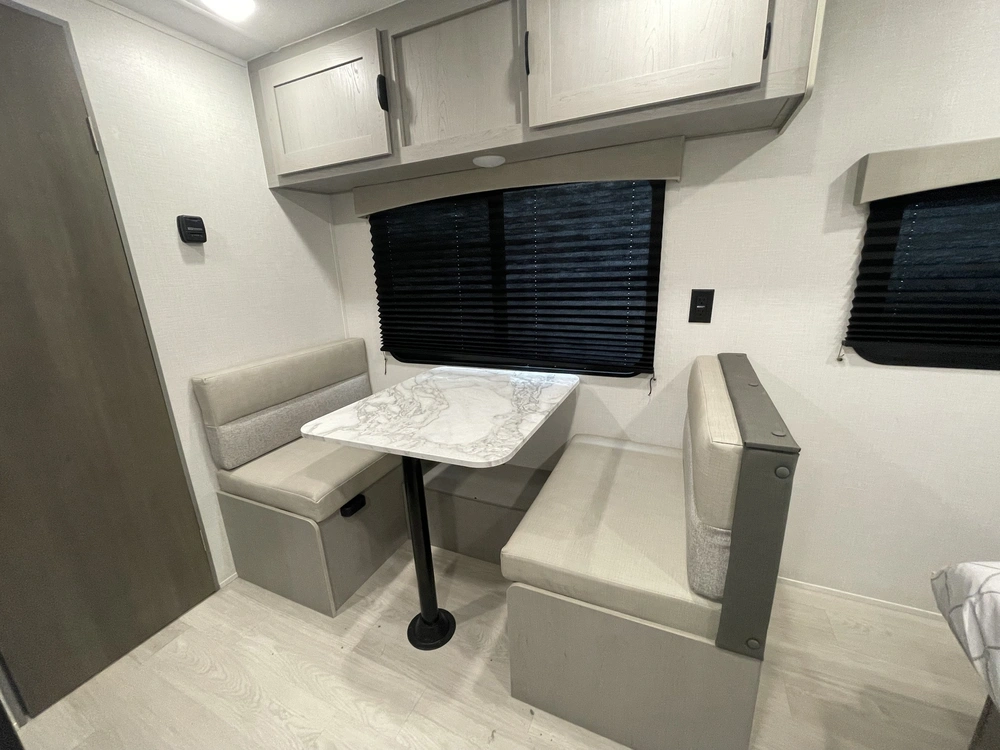2026 Coachmen Clipper 17fq