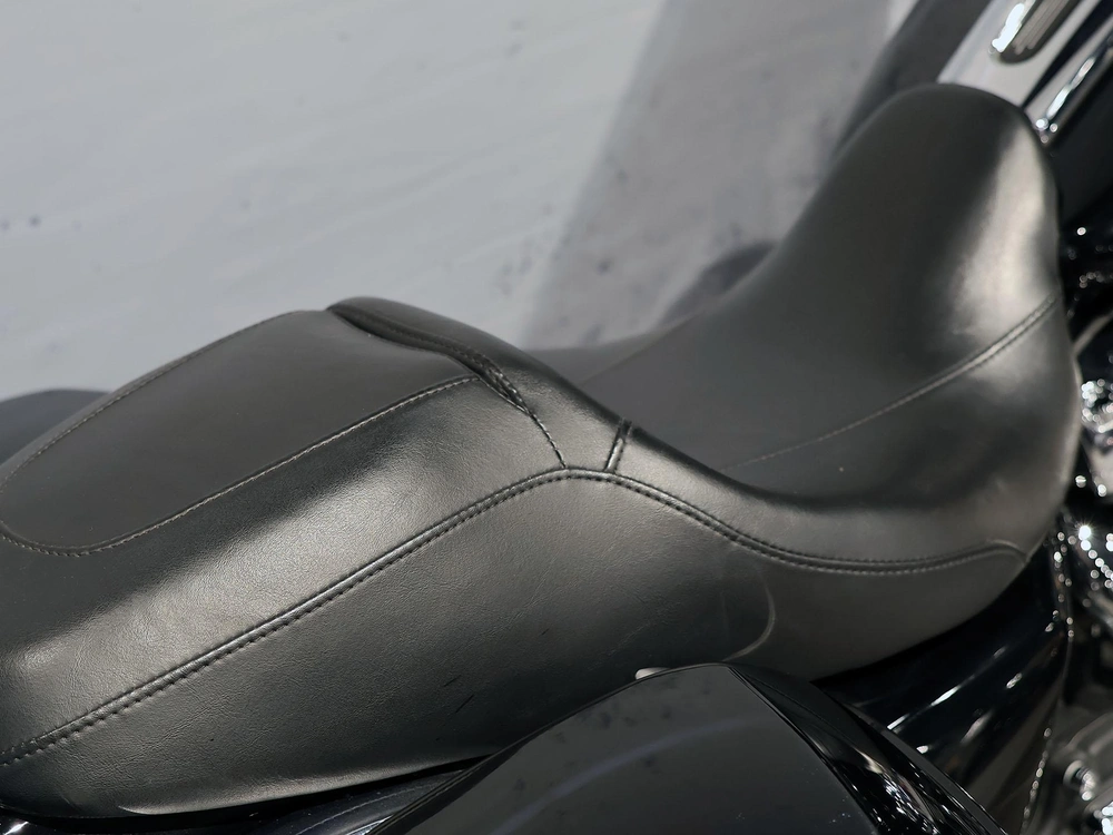 2022 Harley-davidson Street Glide Flhx alt