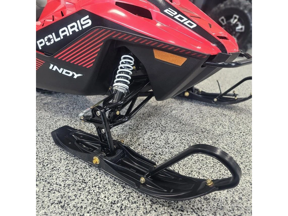 2027 Polaris Indy 200 Es