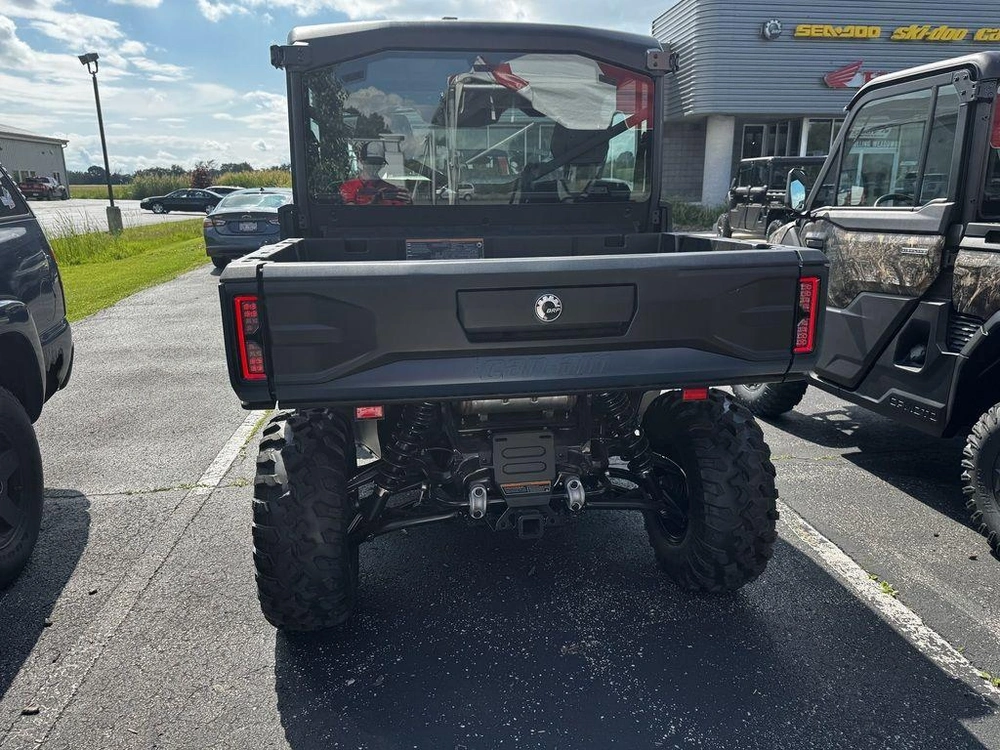 2026 Can-am Defender Xt Cab Hd11