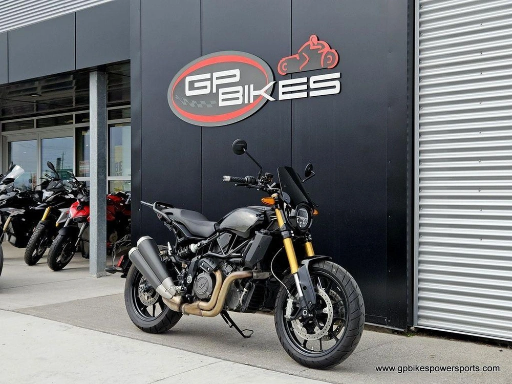 2019 Indian Motorcycle Ftr™ 1200 S Titanium Metallic Over Thunder Black Pearl