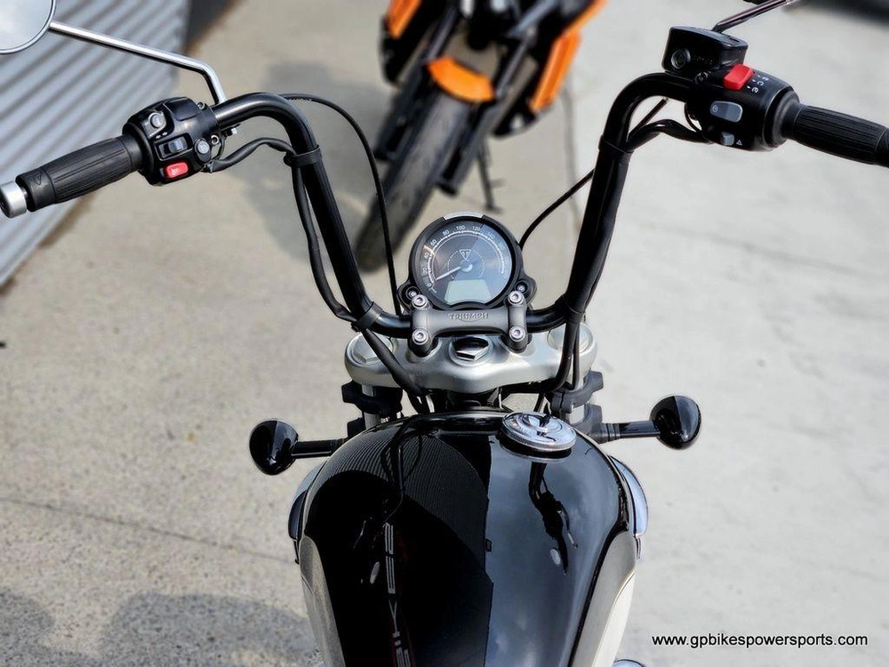 2022 Triumph Bonneville Speedmaster Sapphire Black/fusion White