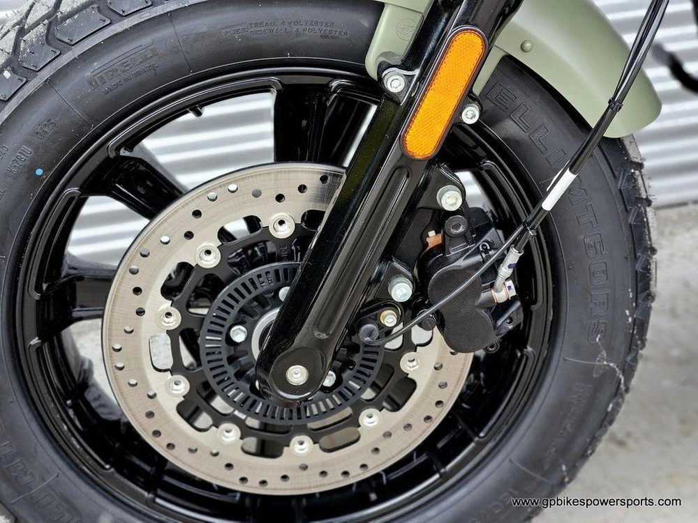 2026 Indian Motorcycle Scout® Bobber Limited +tech Moss Green Smoke
