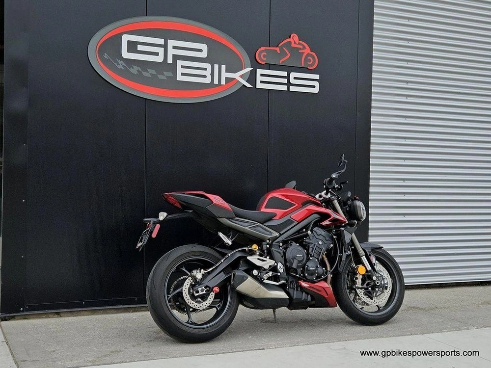 2024 Triumph Street Triple 765 Rs Carnival Red