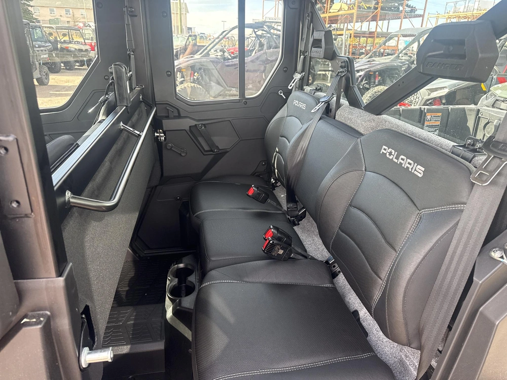 2027 Polaris Rgr Crew Xp 1000 Ns Premium - Havasu Red alt
