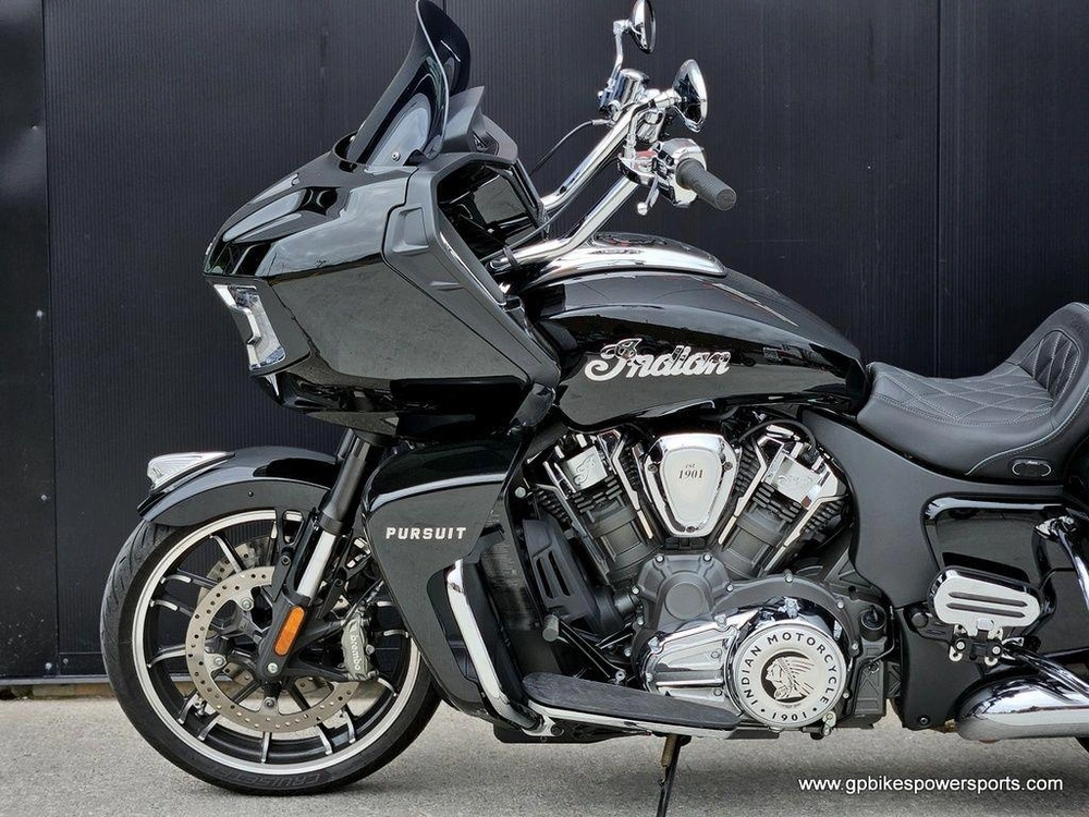 2022 Indian Motorcycle Pursuit Limited With Premium Package Black Metallic