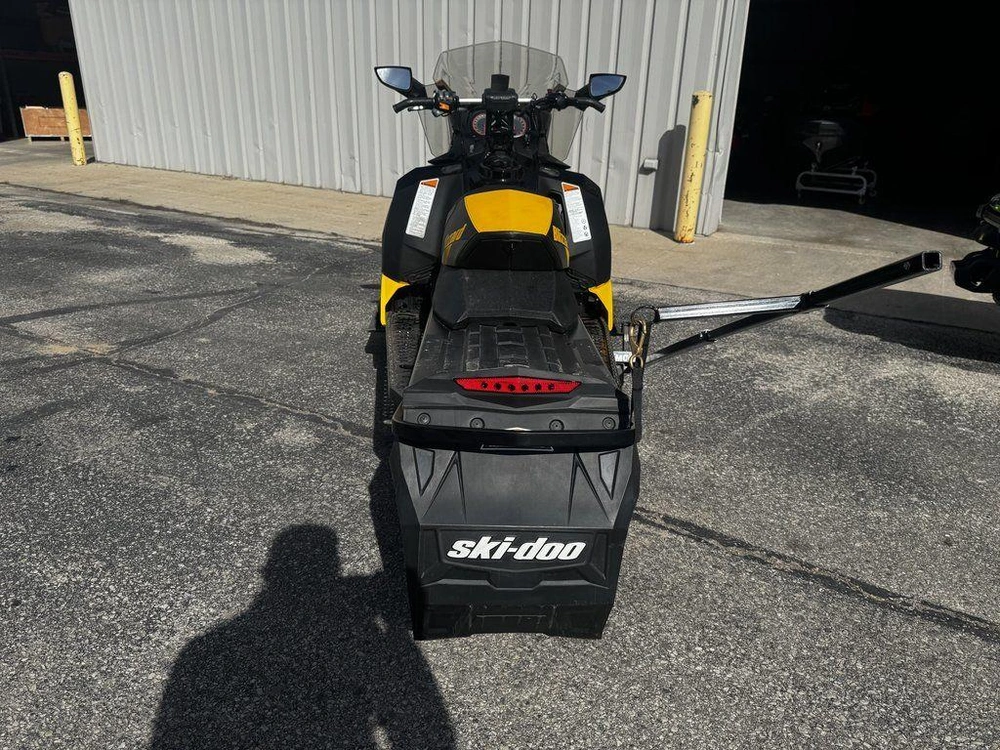 2017 Ski-doo Mxz® Blizzard Rotax® 900 Ace Ice Ripper Xt 1.25 Rev-xs