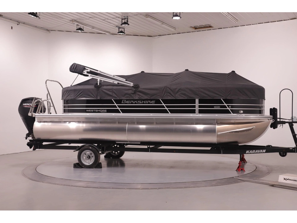 2023 Berkshire 22' Radius Pontoon W/ 90hp - Easy Financing alt