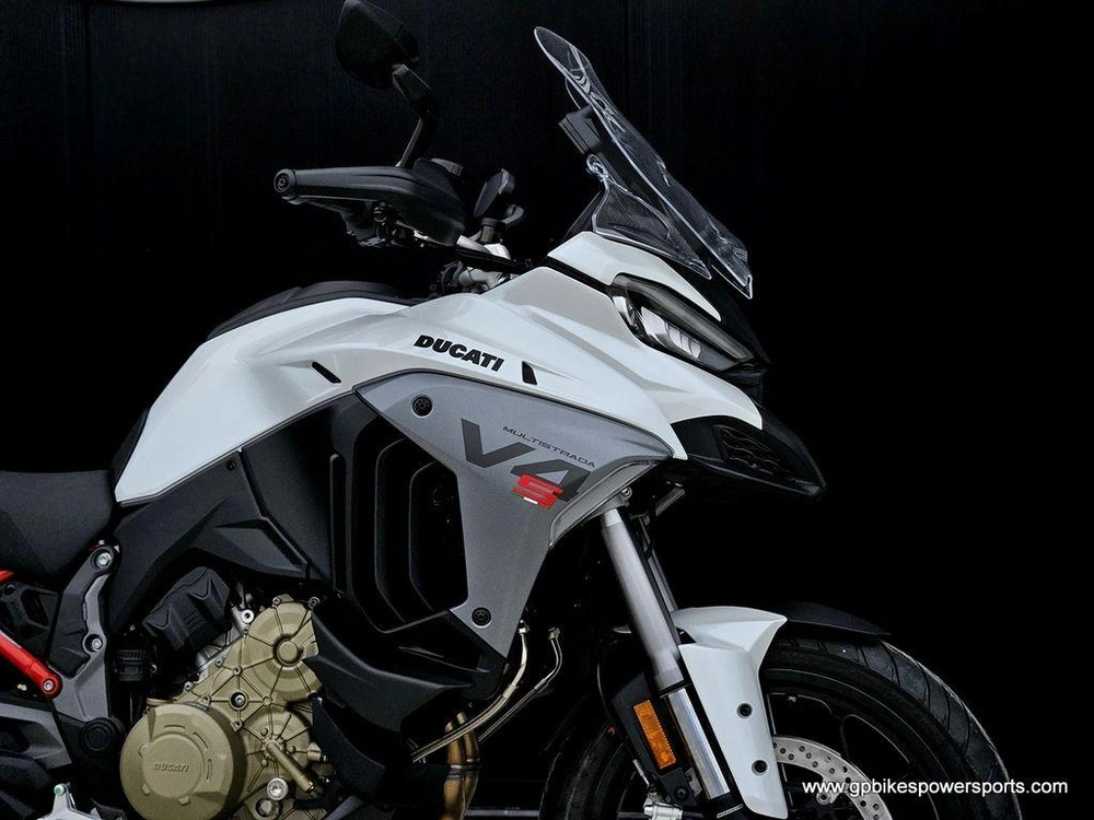 2026 Ducati Multistrada V4 S Travel & Radar Arctic White