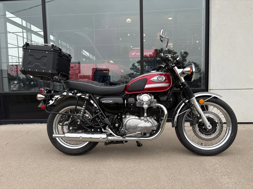 Kawasaki W800 Abs 1400 Km 2022 alt