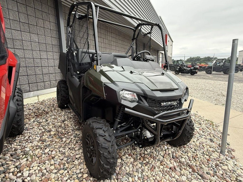 2026 Honda Pioneer 700 Deluxe