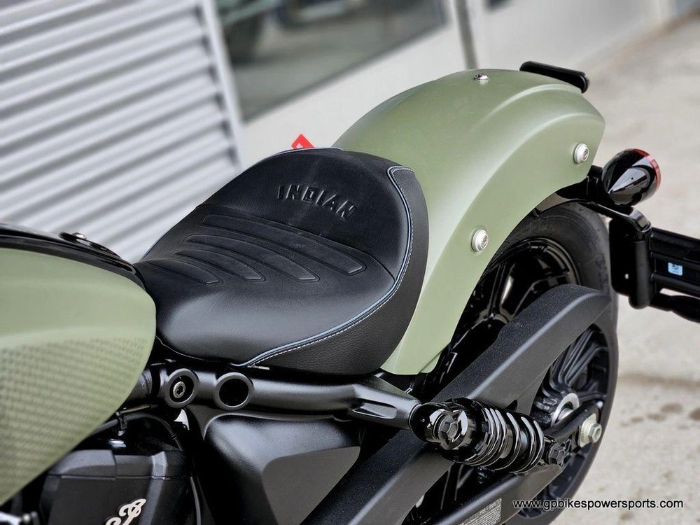 2026 Indian Motorcycle Scout® Bobber Limited +tech Moss Green Smoke