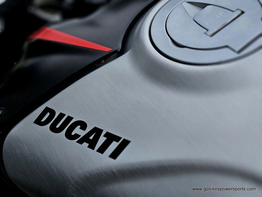 2023 Ducati Panigale V4 Sp2 Winter Test Livery