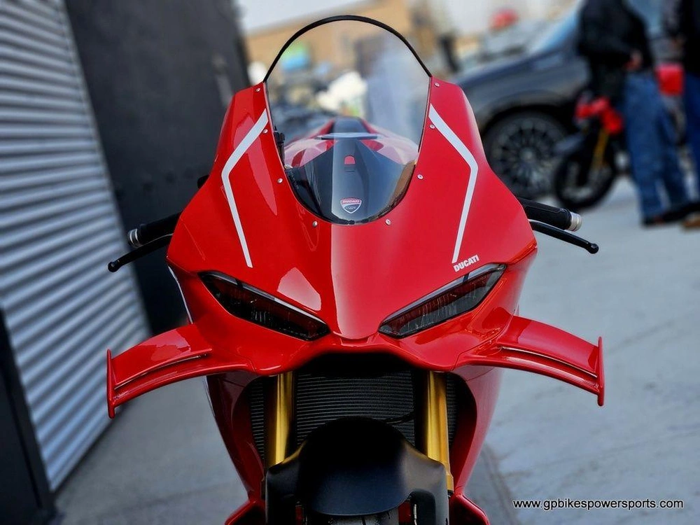 2026 Ducati Panigale V4 R