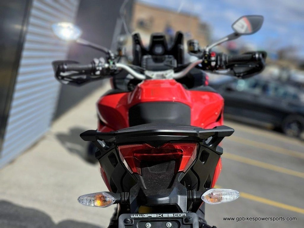 2024 Ducati Multistrada V2 S Red