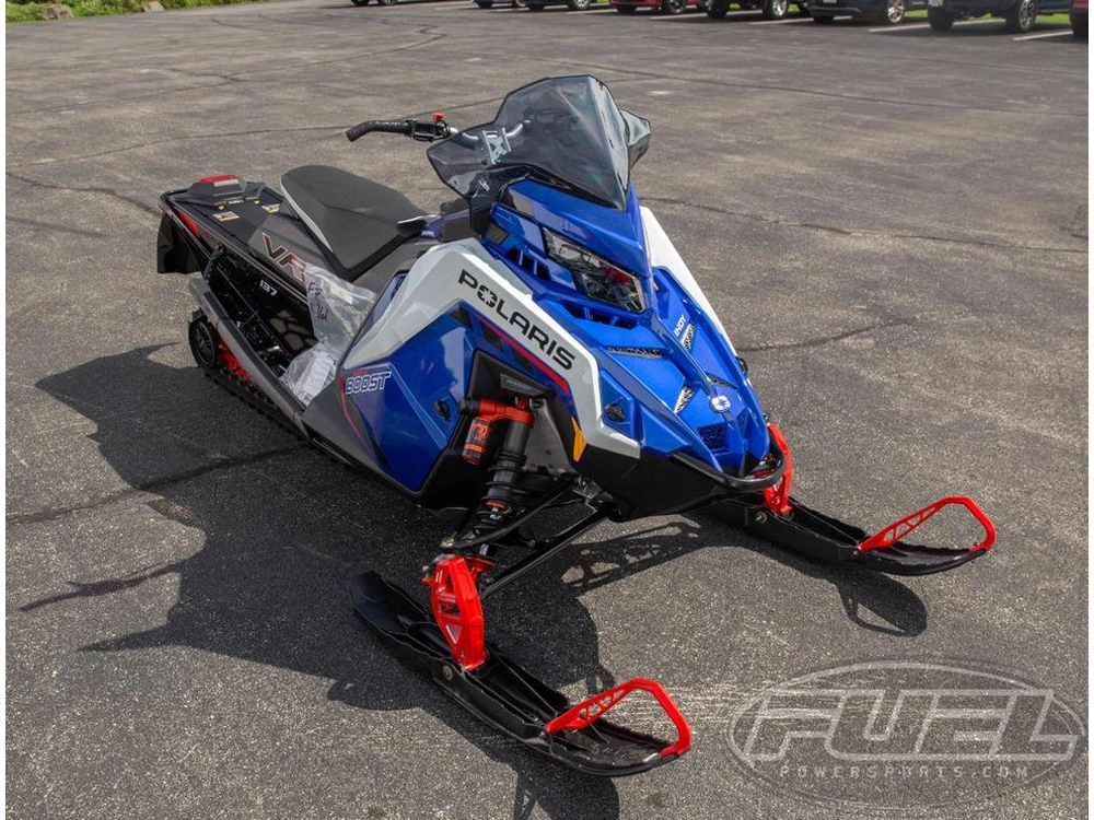 2027 Polaris Patriot Boost Indy Vr1 137 Dynamix Polaris Blue Metallic / White Lightning alt