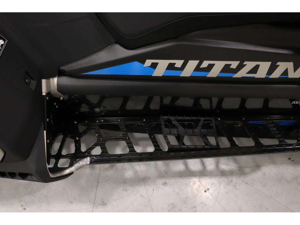 2027 Polaris Prostar Titan Adventure Ultimate 1.8 alt