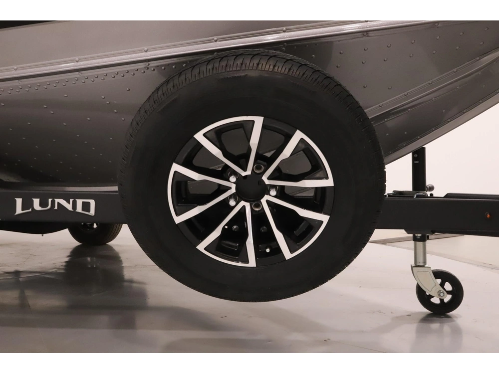 2026 Lund Boat Co 1875 Pro V Sport alt