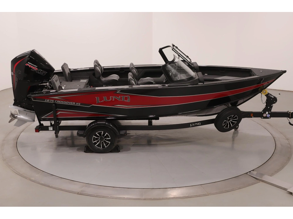 2026 Lund Boat Co 1875 Crossover Xs alt
