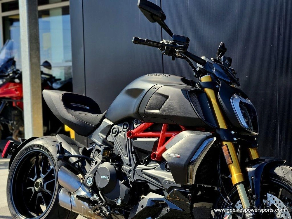 2022 Ducati Diavel 1260 S Total Black