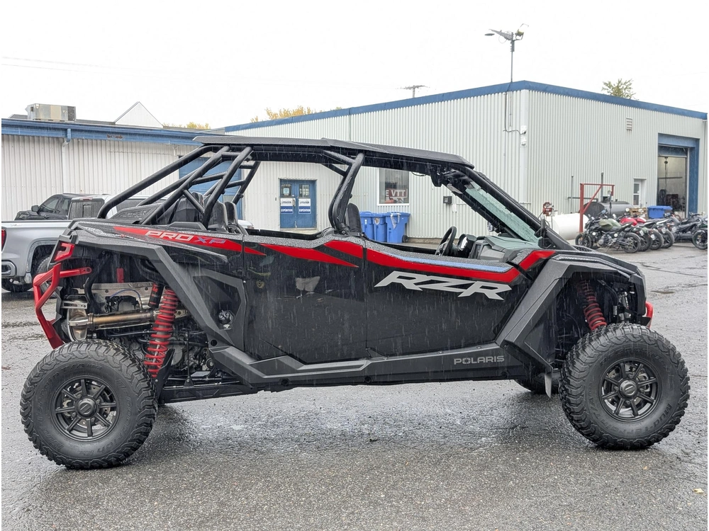Polaris Rzr Pro Xp 4 Ultimate - Onyx Black Modèle Démo Acc En Sus | Plus De 6000$ D'équipement (en Sus) Essai Possible | Accessoires En Sus 2025