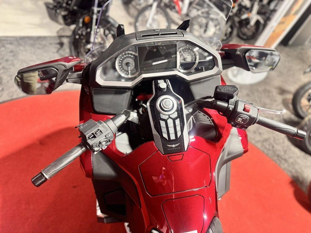 2026 Honda Gold Wing Tour Automatic Dct