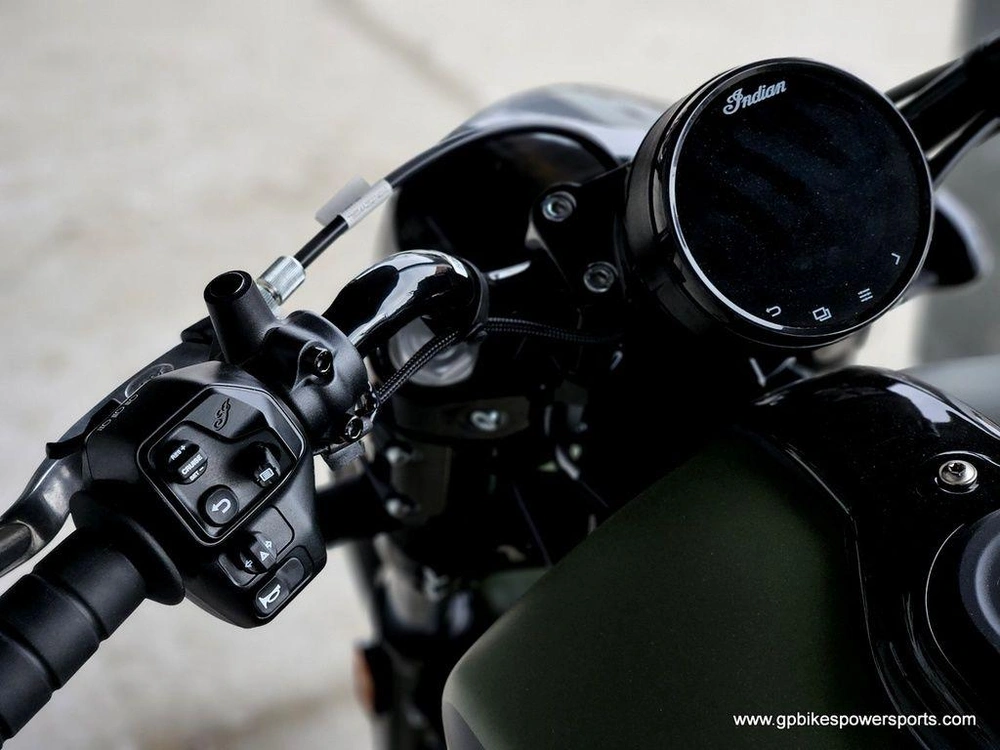 2026 Indian Motorcycle Scout® Bobber Limited +tech Moss Green Smoke