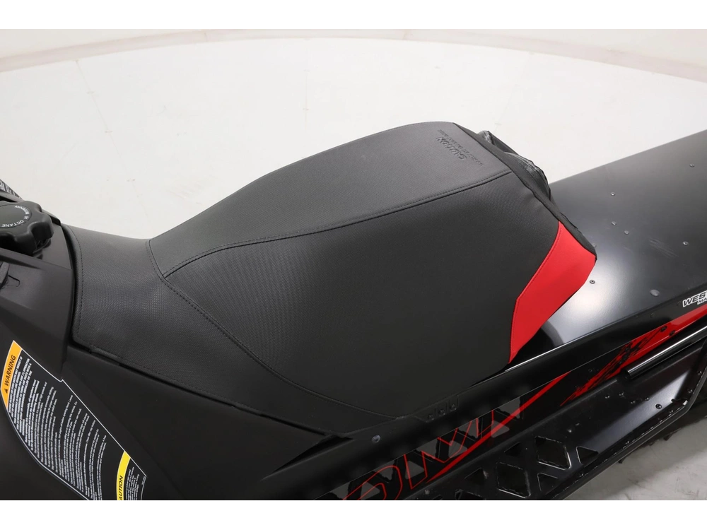 2025 Yamaha Sx Venom alt