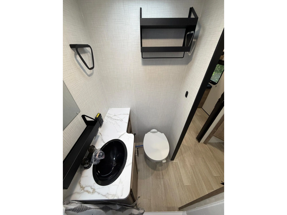 2027 Keystone Rv Springdale 2880brs alt