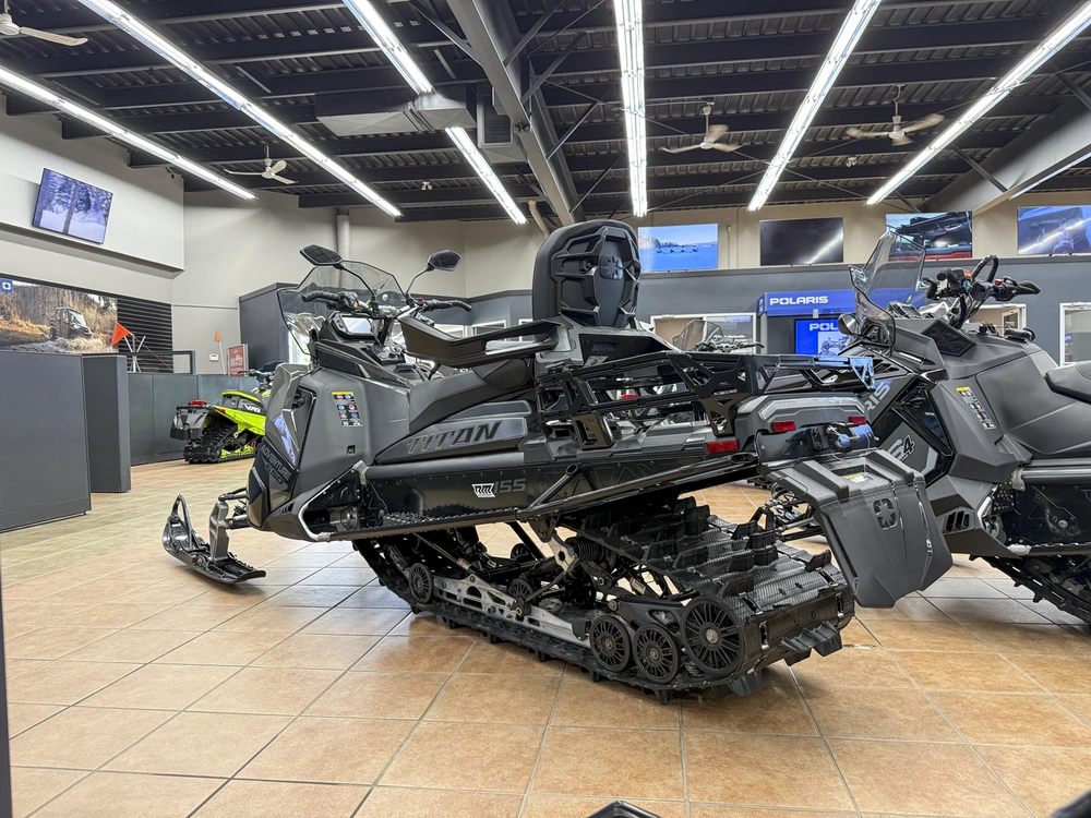 2025 Polaris 650 Titan Adventure 1.8' 7s alt
