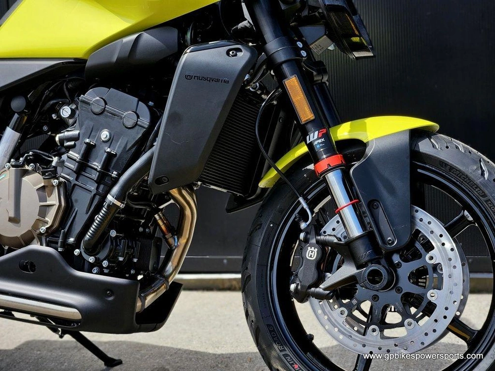 2025 Husqvarna Vitpilen 801