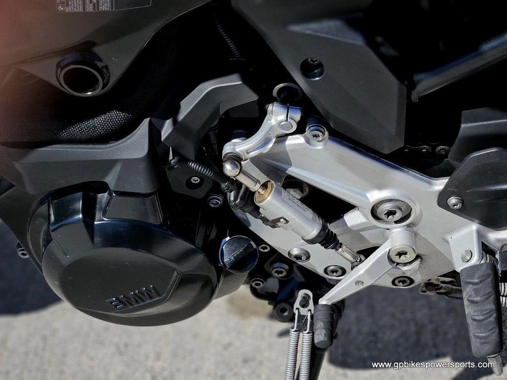 2021 Bmw F 900 R Hockenheim Silver Metallic / Racing Red