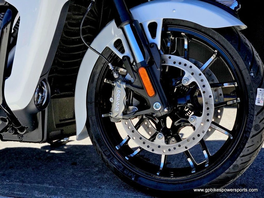 2026 Indian Motorcycle Pursuit® Dark Horse® 112 W/ Powerband Audio Ghost White Metallic With Black