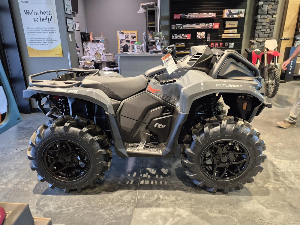 2027 Can-am Outlander Xmr 700 Granite Grey