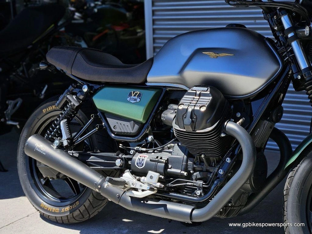 2021 Moto Guzzi V7 Stone Centenario E5