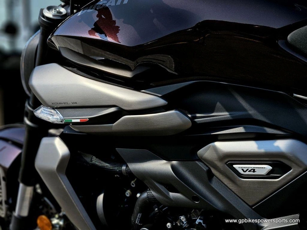 2026 Ducati Xdiavel V4 Black Lava