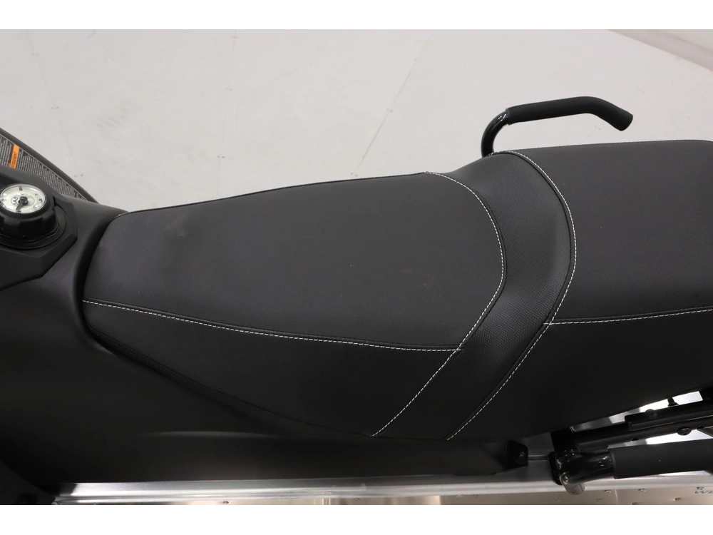 2026 Polaris Indy 550 Voyageur Lxt Es Northstar alt