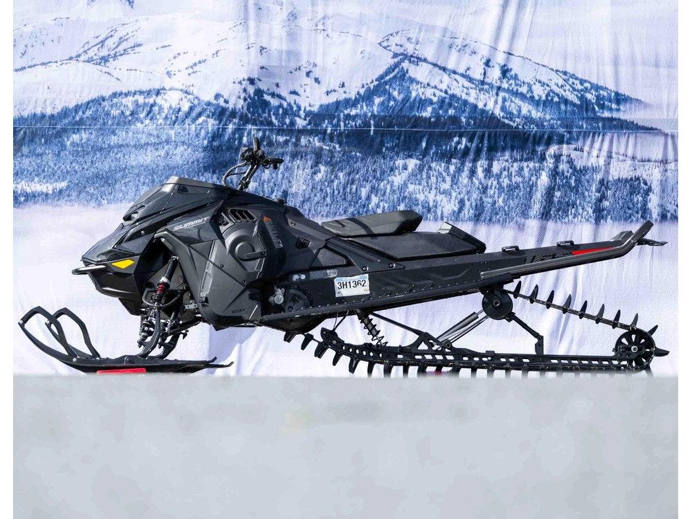 2025 Ski-doo Summit Adrenaline Edge Pkg 165 3" 850 E-tec Black W/ Shot Start