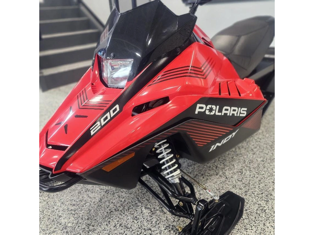 2027 Polaris Indy 200 Es