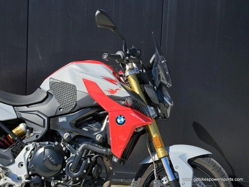 2021 Bmw F 900 R Hockenheim Silver Metallic / Racing Red